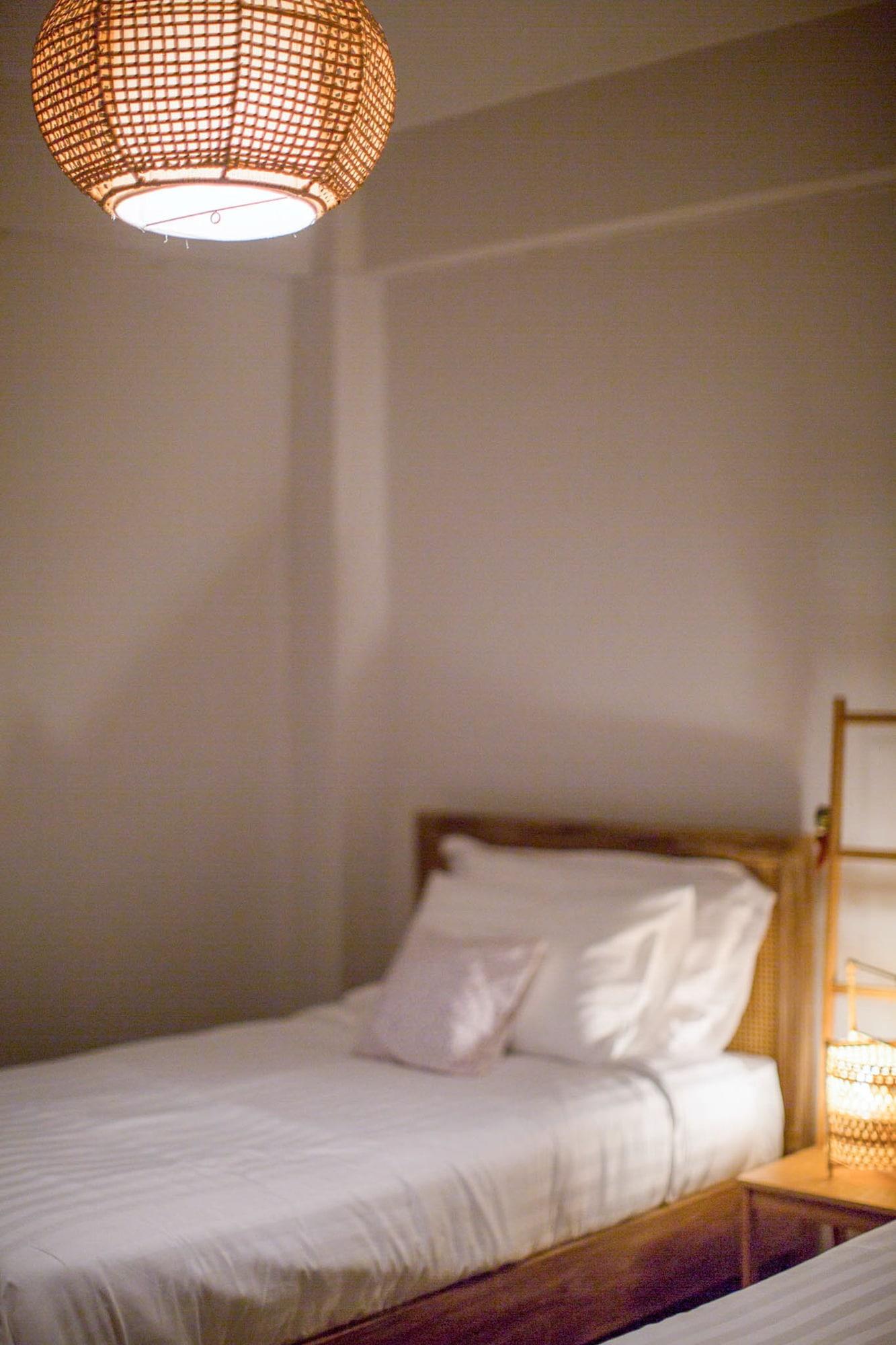 Vera Nidhra - Self Check-in After 6pm Couette-café 3*